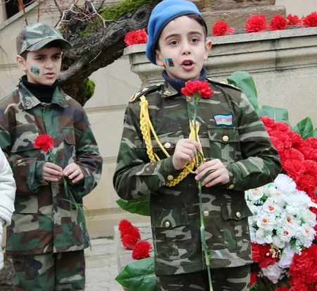 Həzi Aslanovun anadan olmasından 105 il ötür - FOTO