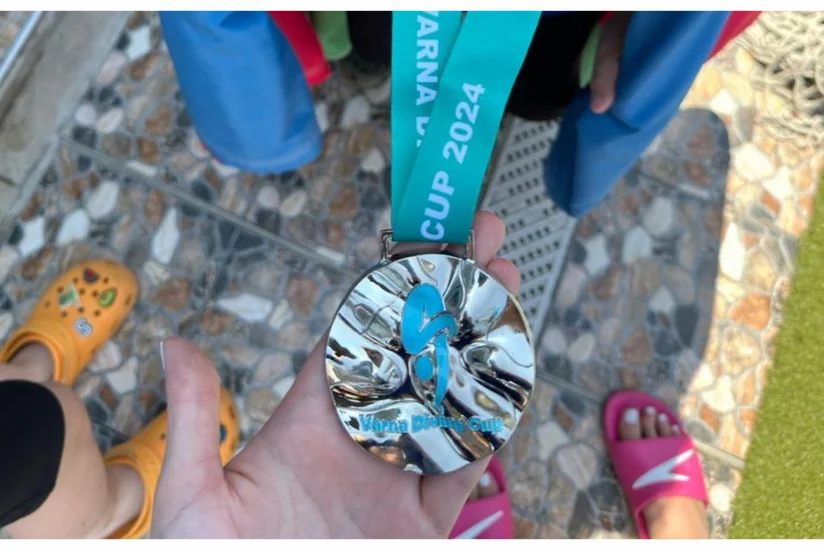 Azərbaycanın üzgüçüsü Bolqarıstanda gümüş medal qazanıb