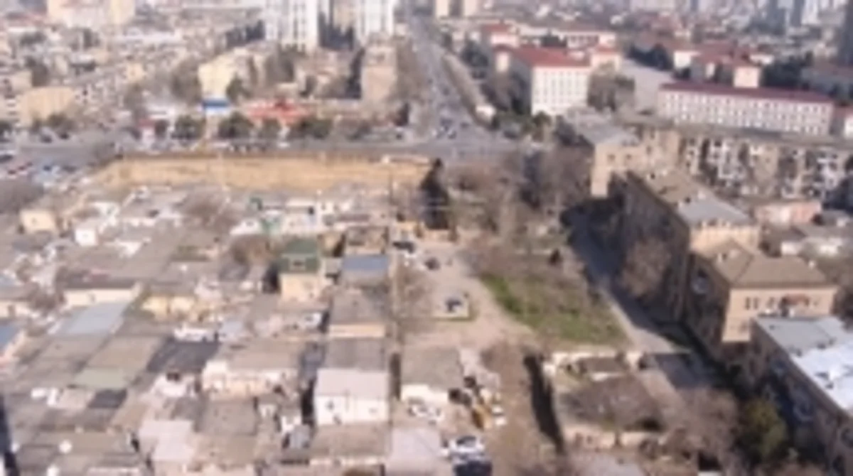 ​Bakının mərkəzi küçələrindən biri yenidən qurulacaq