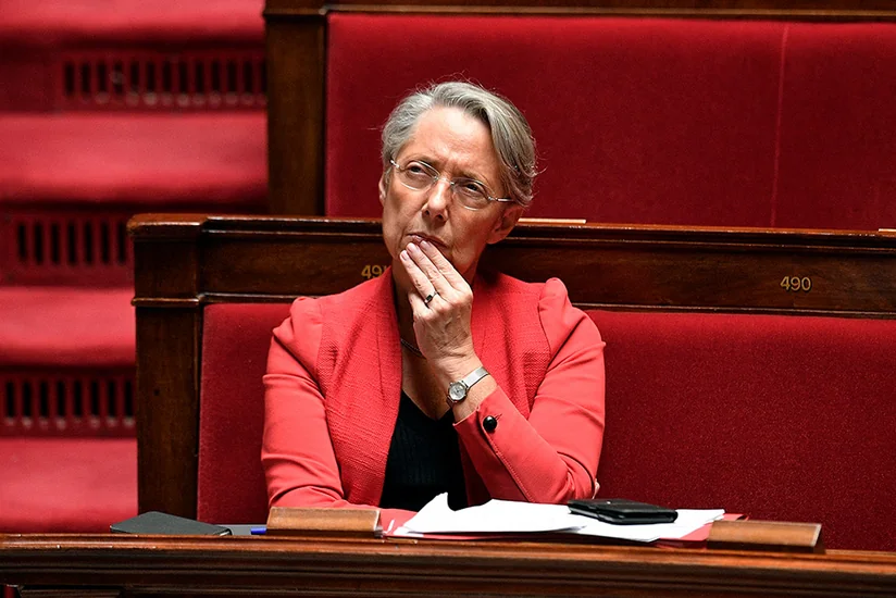 Премьер-министр Франции в 14-й раз провела законопроект без обсуждения в парламенте