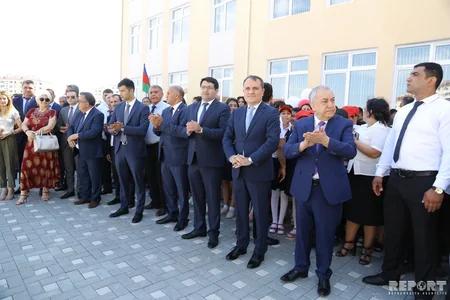 Təhsil naziri məcburi köçkün şagirdlərin Son zəngində  - FOTOREPORTAJ