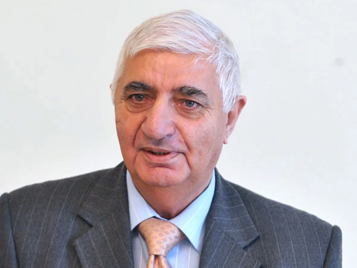 Azərbaycan Prezidenti Fikrət Qocanı 80 illik yubileyi münasibətilə təbrik edib