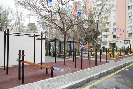 Bakıda “Bizim həyət” layihəsi çərçivəsində yeni həyət istifadəyə verilib