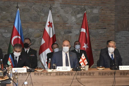 Azerbaijani, Turkish, Georgian defense ministers' presser focuses on regional security