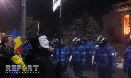 Rumıniyada hökumətin istefası tələbi ilə etiraz aksiyaları davam edir - FOTO