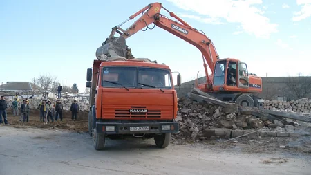 В Нардаране проводится реконструкция дорог