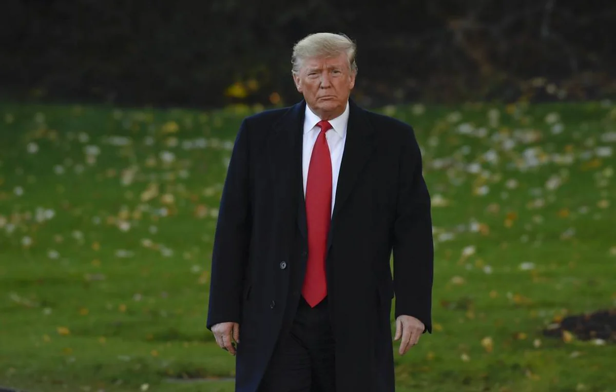 Tramp Zelenskinin Ağ Evə gəlməsini istəyir