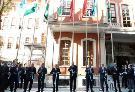 Azərbaycan Prezidenti İstanbulda Türk Şurasının katibliyinin yeni binasının açılışında iştirak edib