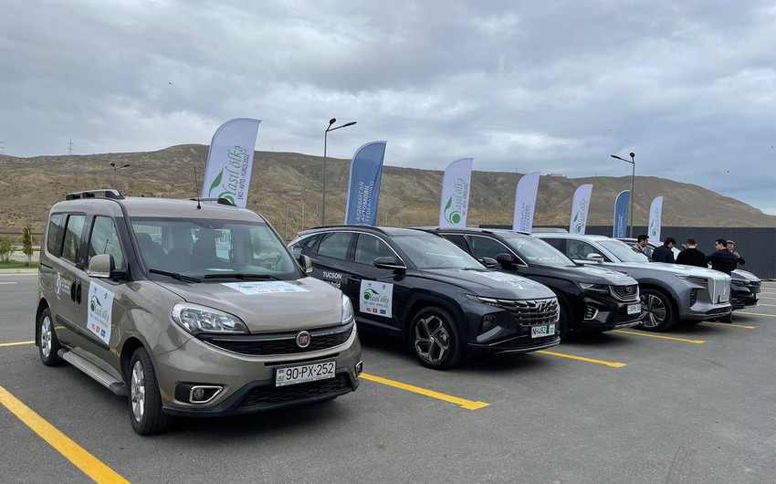 В Азербайджане стартовал первый заезд экологически чистых автомобилей