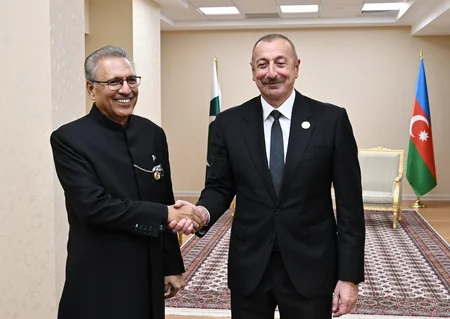 İlham Əliyev Pakistan Prezidenti ilə görüşüb