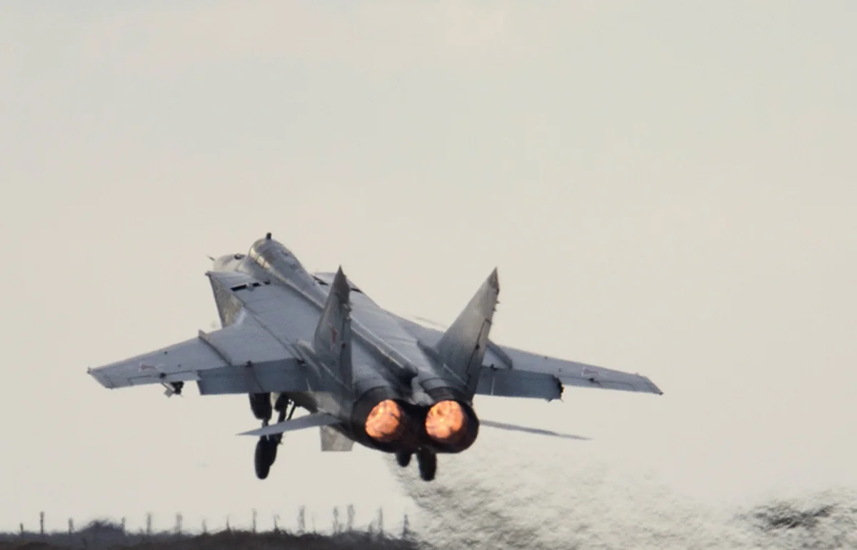 Российский истребитель-перехватчик МиГ-31 упал в Забайкальском крае
