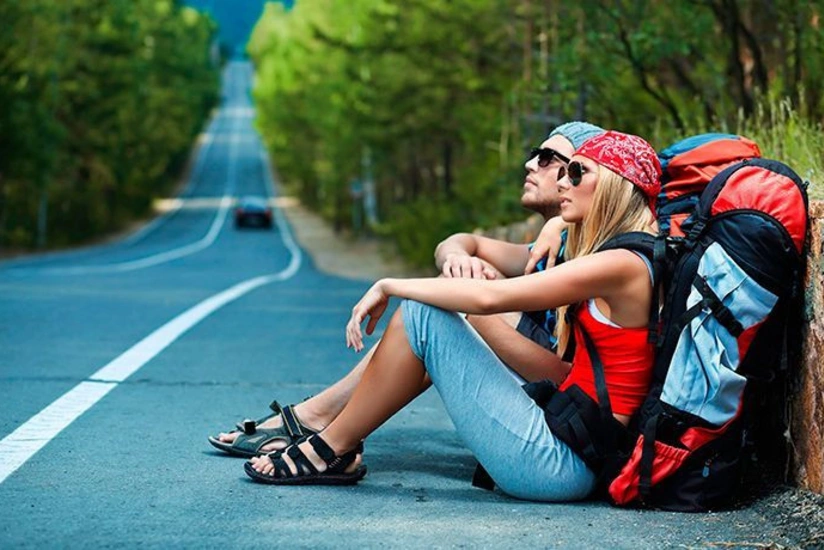 Türkiyədə turistlər komendant saatından azad edilib