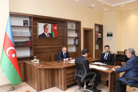 Baş prokuror Gəncədə vətəndaşları qəbul edib