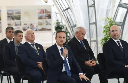 Prezident Füzuli rayon ictimaiyyətinin nümayəndələri ilə görüşüb - TAM MƏTN