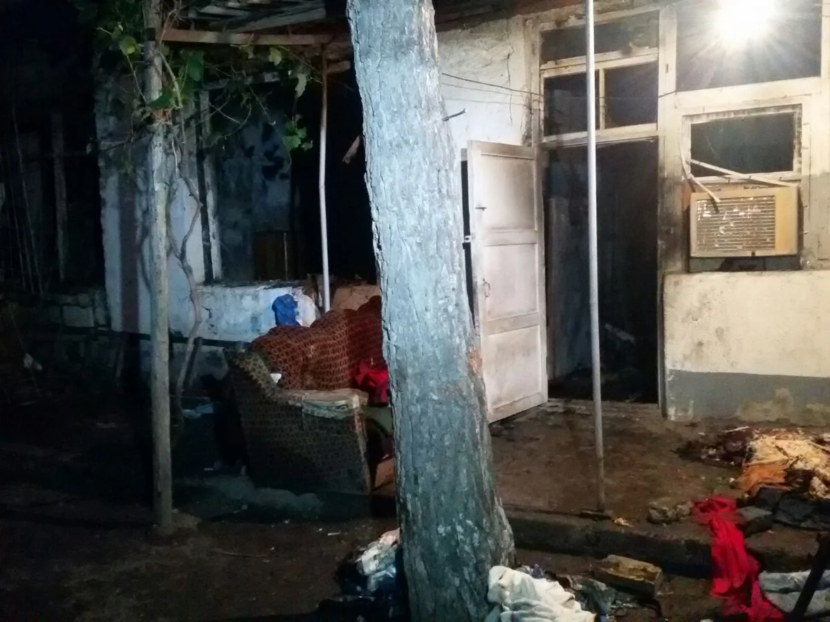 ​Bərdədə məcburi köçkünün yaşadıgı ev yanıb - FOTO