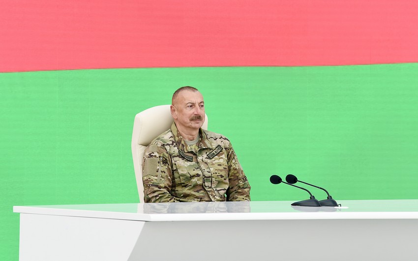 İlham Əliyev: Xalq Cəbhəsi-Müsavat hakimiyyəti Ermənistana benzin satırdı