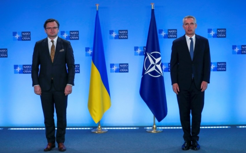 NATO-nun Baş katibi: Rusiya sərhədə hərbçi toplamağa son qoymalıdır