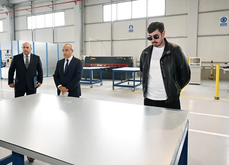 Президент Ильхам Алиев принял участие в открытии новых заводов в Агдамском промпарке