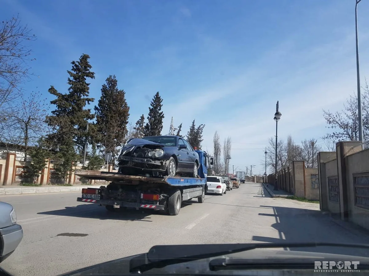 Ucarda avtomobil hasara çırpılıb, sürücü xəsarət alıb