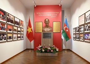 ADNSU-da Ho Şi Minin büstünün açılışı olub