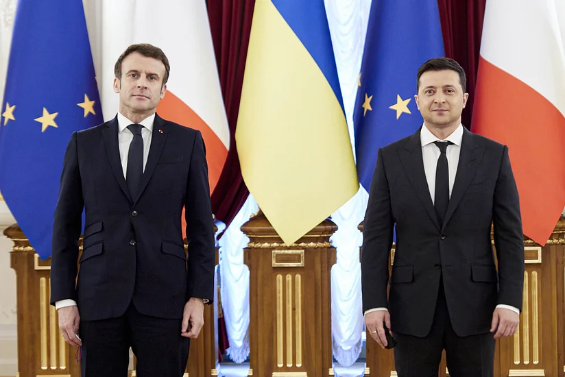 Макрон провел телефонный разговор с Зеленским