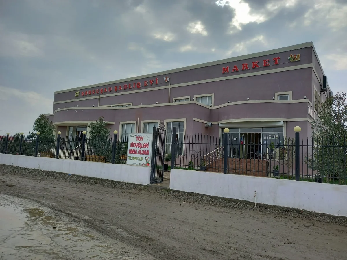 Ucarda şadlıq sarayının sahibi həbs edilib