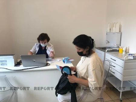 Как проходит массовая вакцинация от COVID-19 в Москве? 