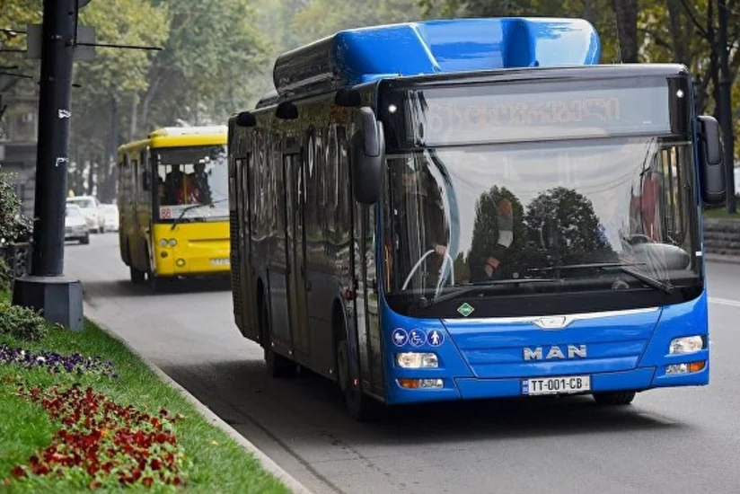 В Тбилиси подорожал проезд в микроавтобусах