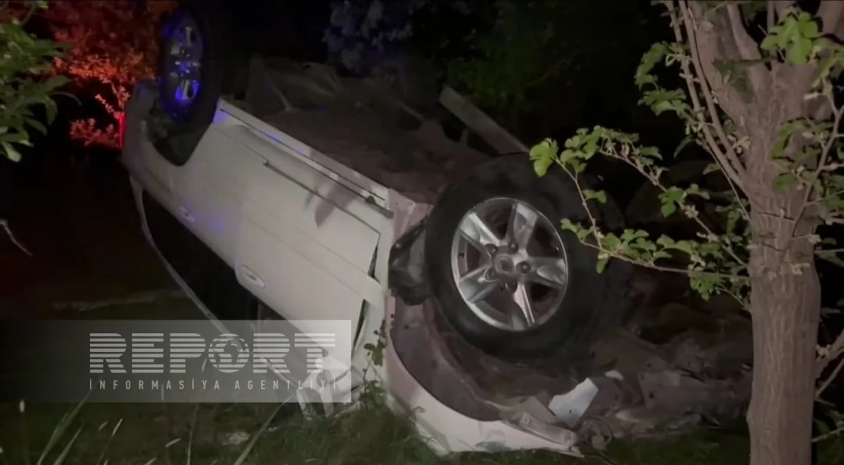 Babək rayonunda avtomobil aşıb, xəsarət alanlar var