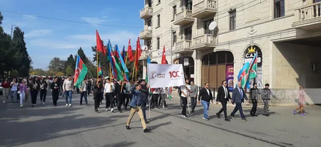 Gəncədə Türkiyə Cümhuriyyətinin yaranmasının 100-cü ildönümü münasibətilə yürüş keçirilir