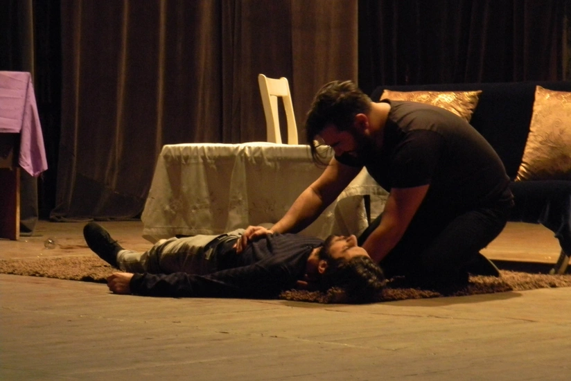 Azərbaycanlı gənclər Tbilisidə gürcü dilində tamaşa təqdim edib