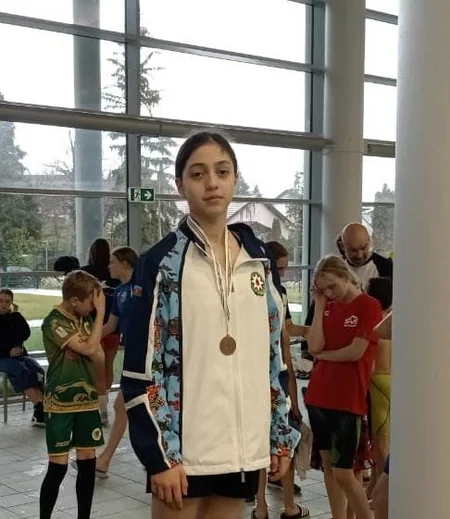 Azərbaycan üzgüçüləri Macarıstandakı beynəlxalq turnirdə 32 medal qazanıblar