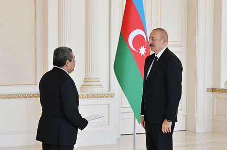 İlham Əliyev Kolumbiyanın yeni səfirinin etimadnaməsini qəbul edib - YENİLƏNİB