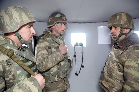 Defense Minister visits military units on frontline