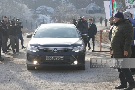 Russian peacekeepers' car passes freely through Khankandi-Lachin road again