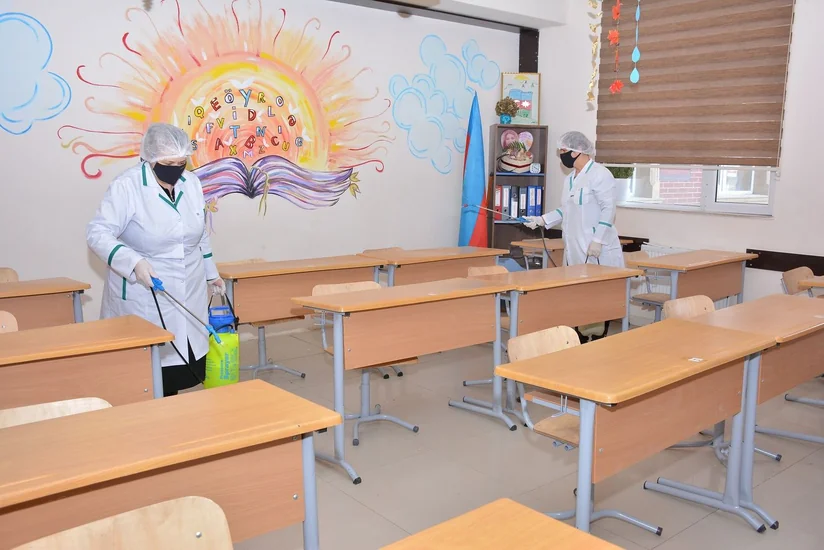 Məktəb direktorları dezinfeksiya işlərini aparmadığına görə cəzalandırılıb