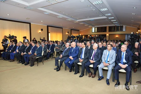 Bakıda “Azərbaycan ədəbi dilinin qorunmasında və inkişafında KİV-in rolu” mövzusunda tədbir keçirilib