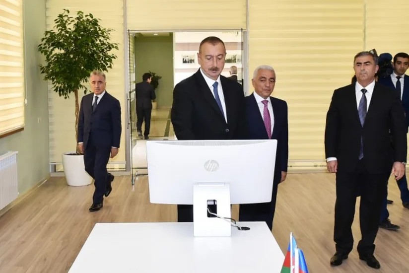 İlham Əliyev Salyanda “Qaraqaşlı” yarımstansiyasının açılışında iştirak edib