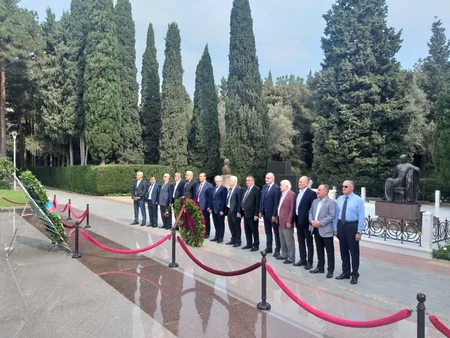 Group of 8th Congress of Journalists participants visit graves of Heydar Aliyev and Hasan Bey Zardabi
