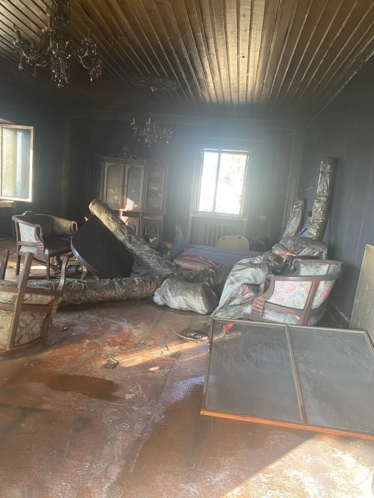 Bakıda evdə partlayışda xəsarətlər alan bacı-qardaş xəstəxanada vəfat edib