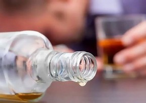 İranda alkoqollu içkilərdən ölənlərin sayı artıb