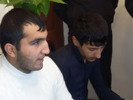 Azərbaycanda saxta pul kəsən iki nəfər tutulub - FOTO