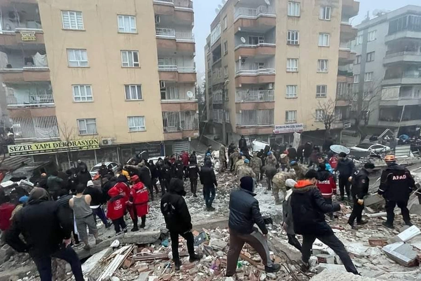 Спасатели извлекли из-под завалов в Малатье 4 азербайджанских студентов