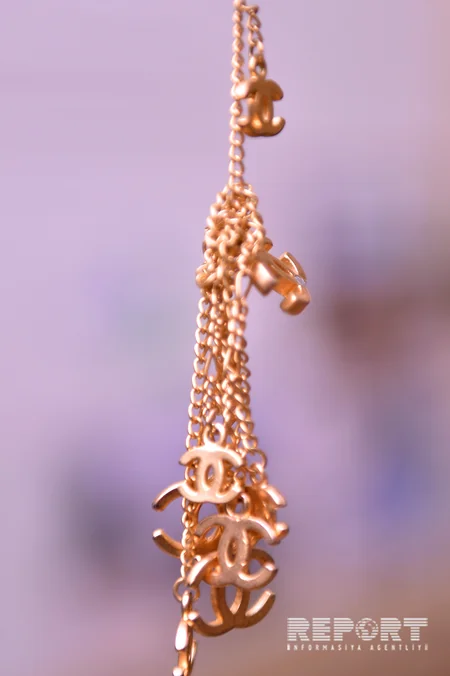 Bakıda 5-10 min manatlıq brend məhsullar niyə yandırılır? - REPORTAJ