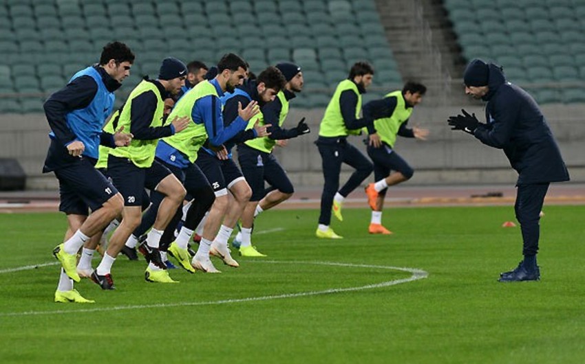 Azərbaycan yığması UEFA Millətlər Liqasındakı oyunlar ərəfəsində Bakı Olimpiya Stadionunda məşqə çıxıb