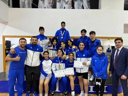 Azərbaycan qılıncoynadanları beynəlxalq turnirdə qızıl və gümüş medallar qazanıblar