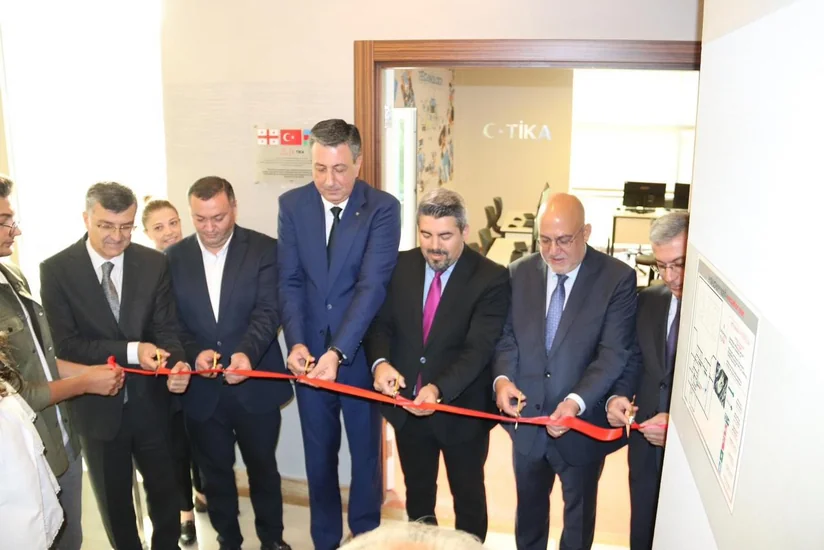 Marneulidəki “Azərbaycan Evi”ndə yeni “Robotik” kompüter otağı istifadəyə verilib