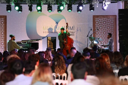 Etibar Əsədli illər sonra Beynəlxalq Musiqi Festivalında konsert verib