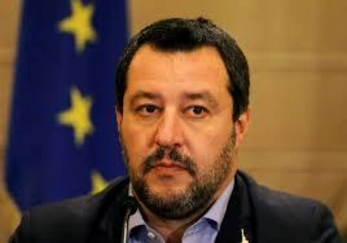 Глава МВД Италии вновь попал в список подозреваемых по делу мигрантов