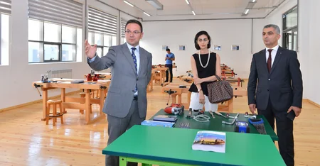 Sənaye və İnnovasiyalar üzrə Bakı Dövlət Peşə Təhsil Mərkəzinə infotur təşkil olunub